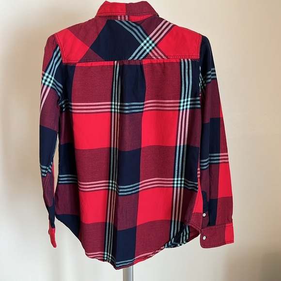 Women’s plaid button up shirt size medium 100% cotton made by stylus in Cambodia - Picture 6 of 9